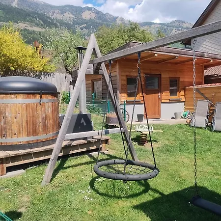 Guest house Budget Tuin Chaletje Unterkolbnitz